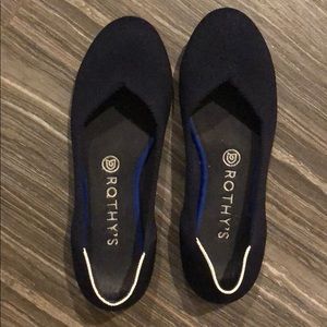 ROTHY’S navy blue rounded toe size 8